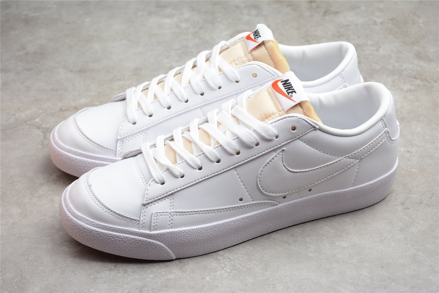 Fabrika Supply Blazer low '77 White | sapatilhas Sole Rua
