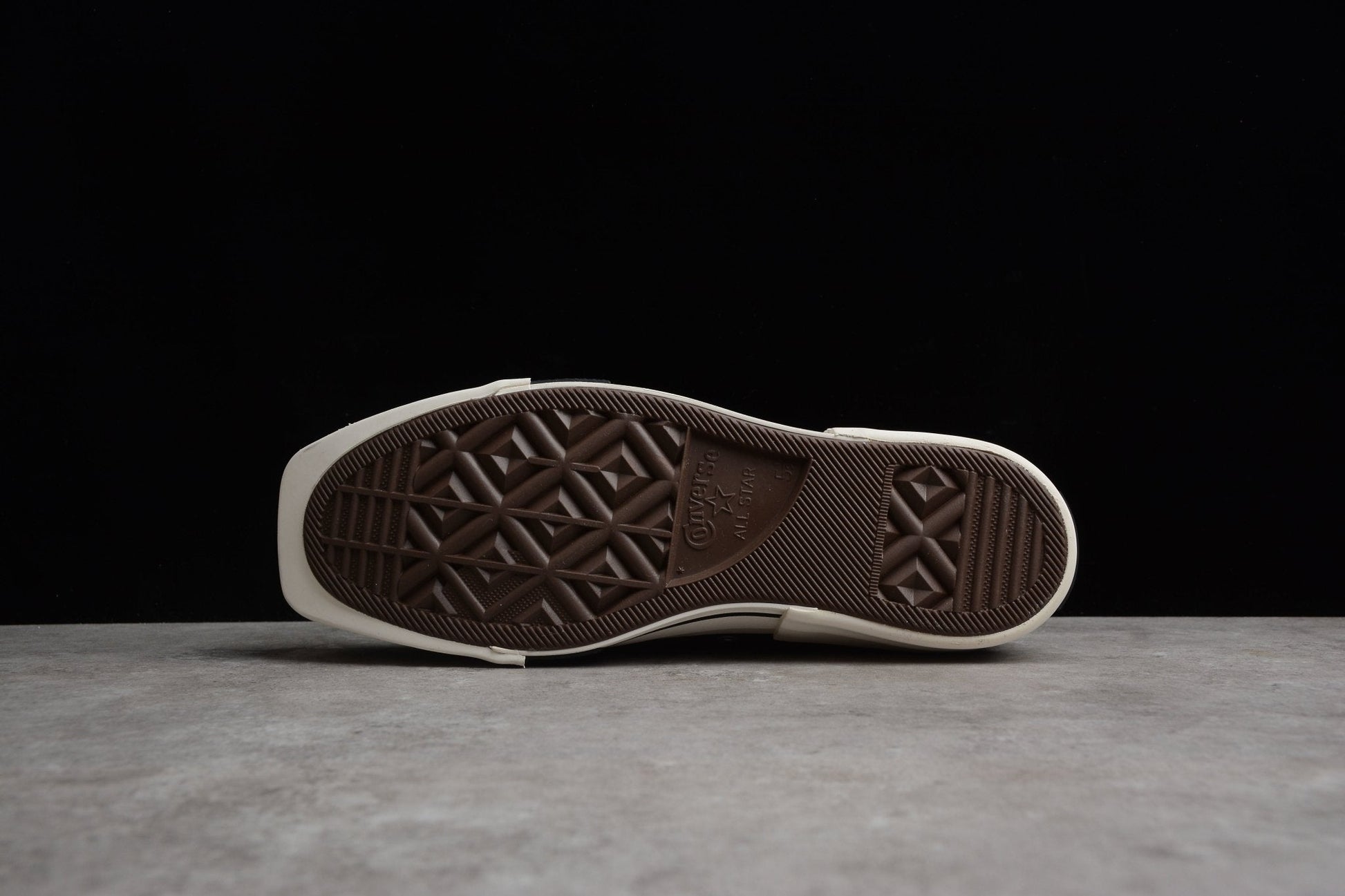 Fabrika Supply Chuck 70 Plus HI Black / White | sapatilhas Sole Rua
