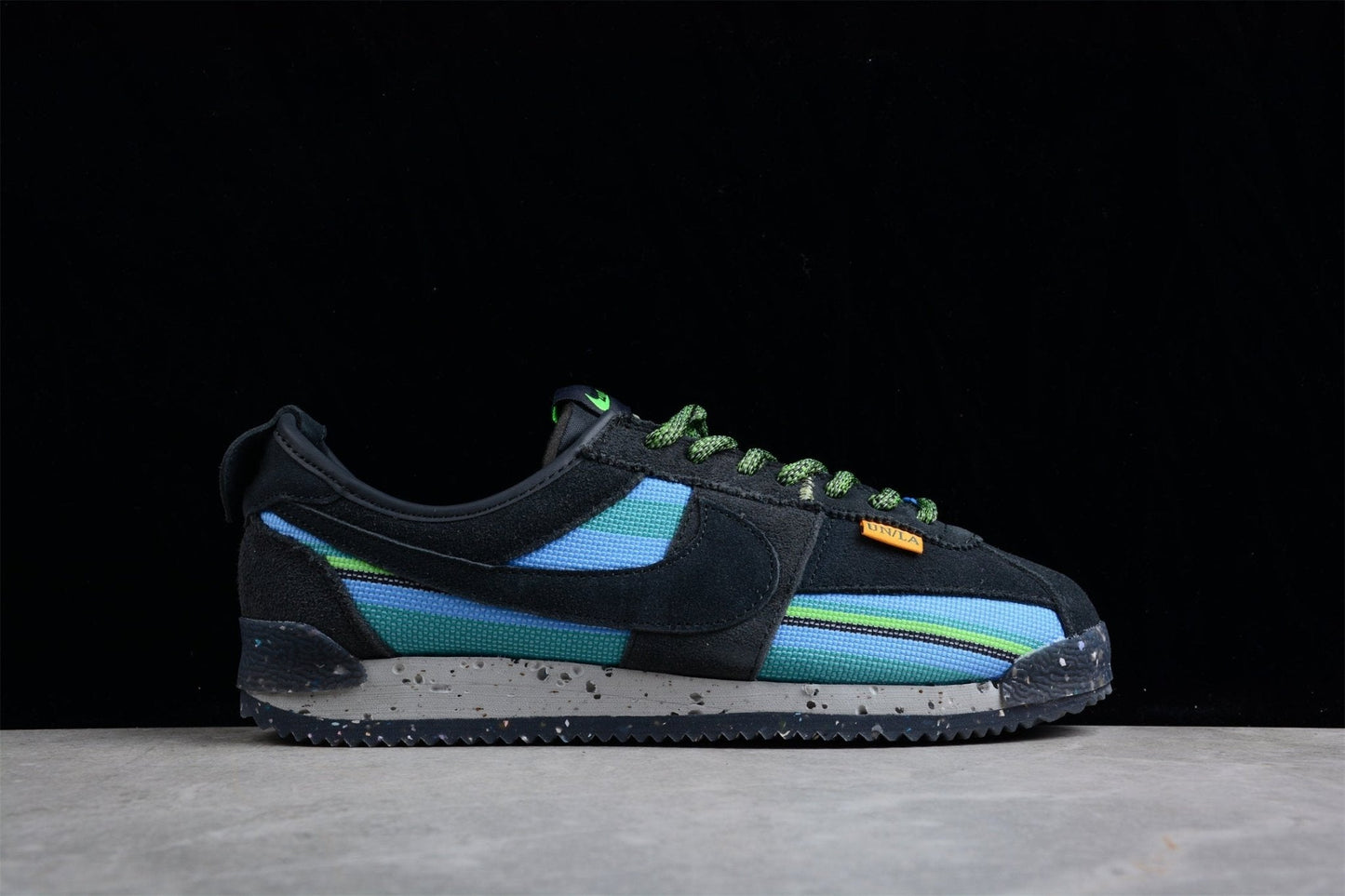Essenza Rosa Cortez x Union LA Black / Blue / Green | sapatilhas Sole Rua