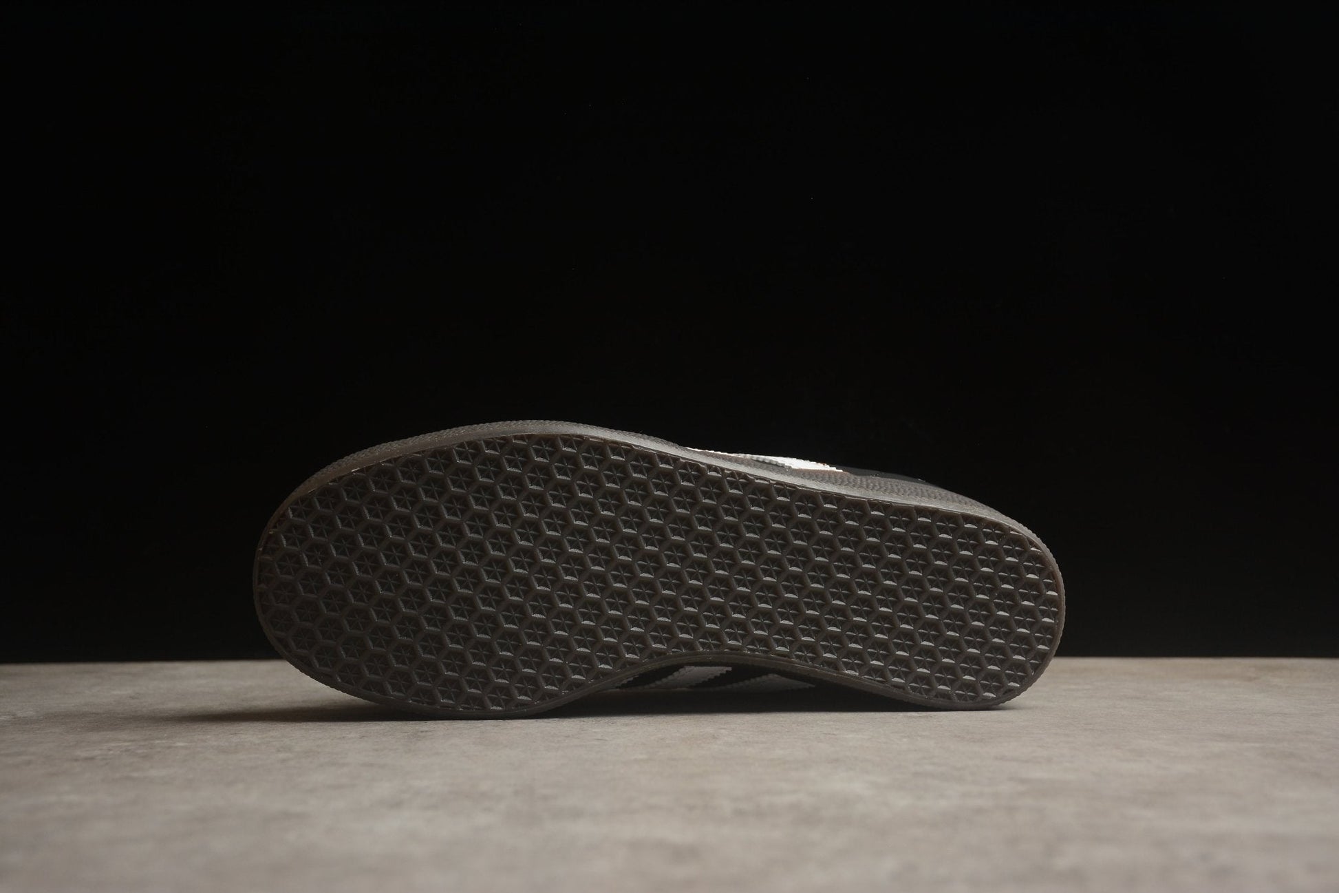 Fabrika Supply Gazelle Black / White | sapatilhas Sole Rua