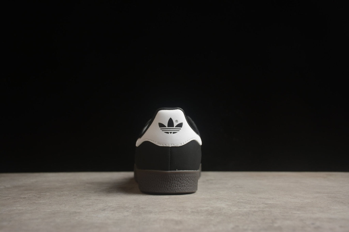 Fabrika Supply Gazelle Black / White | sapatilhas Sole Rua