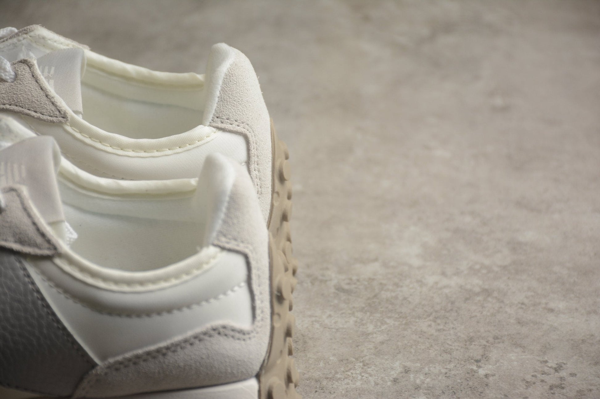Essenza Rosa NB 327 White / Grey | sapatilhas Sole Rua
