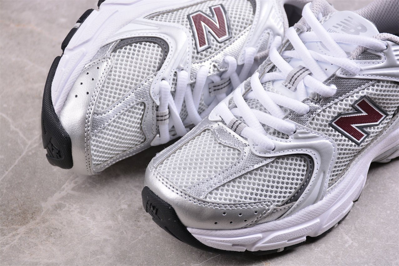 Essenza Rosa NB 530 Silver / Burgundy | sapatilhas Sole Rua