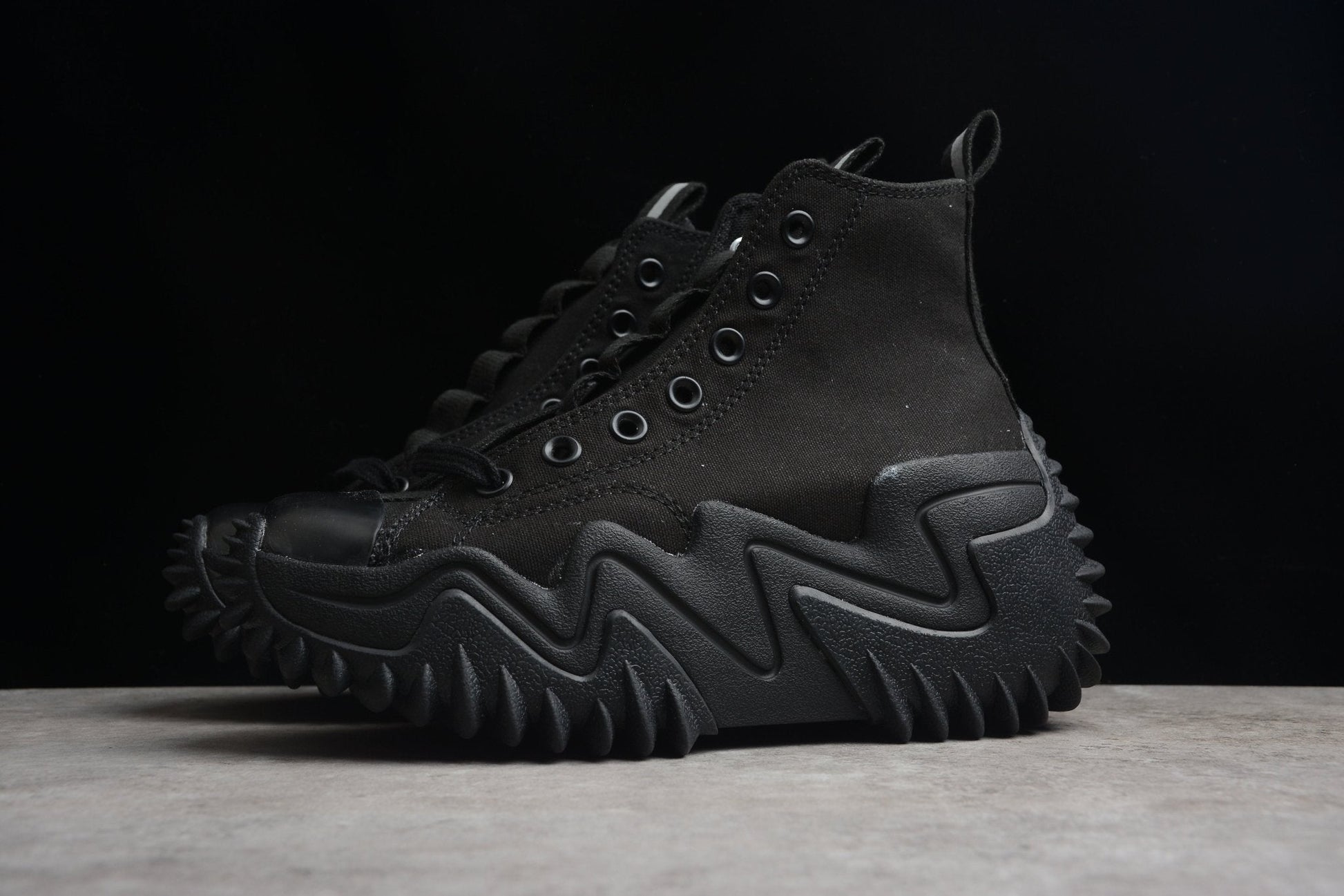 Essenza Rosa Run Star Motion HI Triple Black | sapatilhas Sole Rua